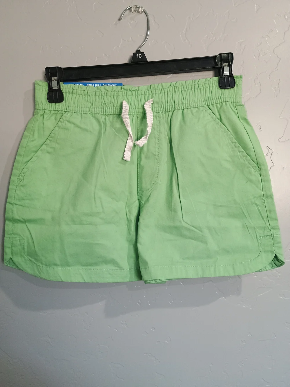 Light Green Drawstring Waist Casual Shorts